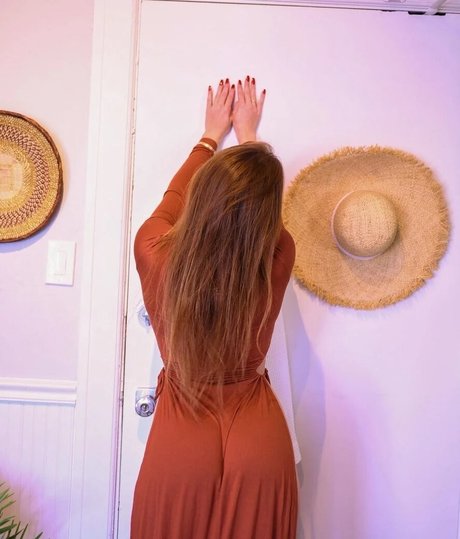 Jacquelyn Pilgrim nice model image