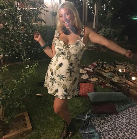 brunette pov onlyfans pornos pictures