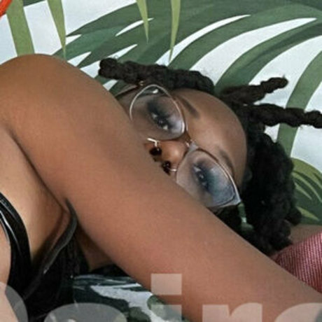 princesacairofree pornstar erotic photo