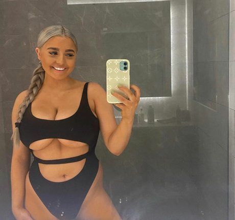 muscular women onlyfans sexy nude images