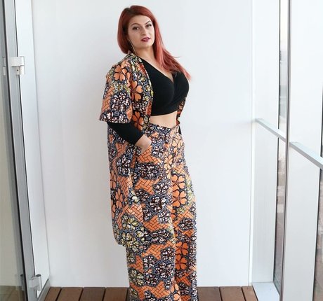 Ioana Chira art pornstar photos