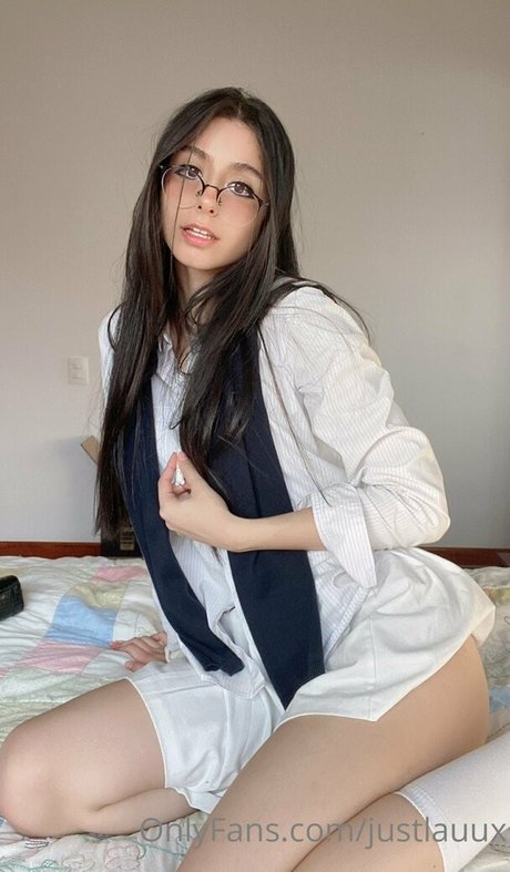 justleaax model nudes archive