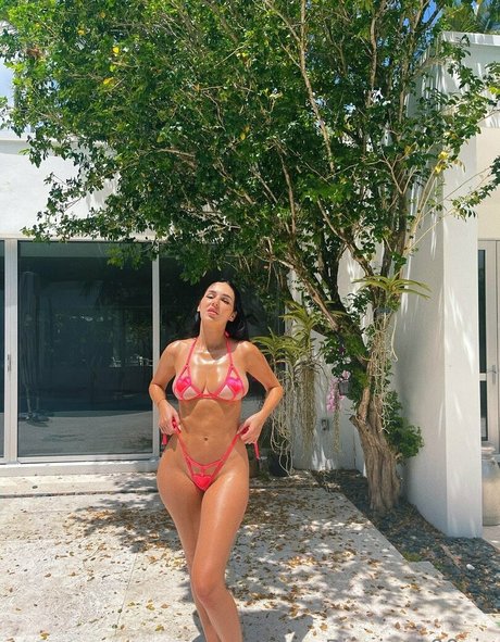 bignino100free nude star gallery