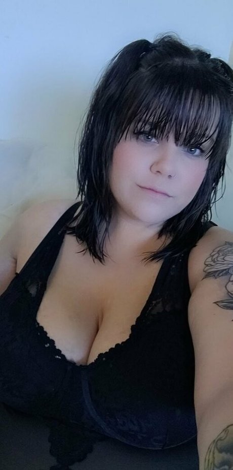 octobermae star porn image