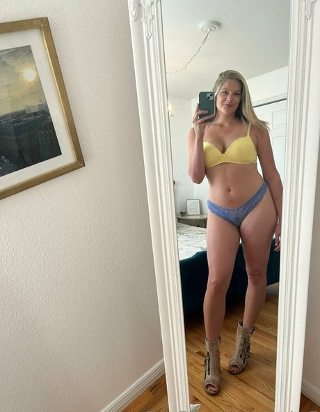 charity7 pretty pornstar picture