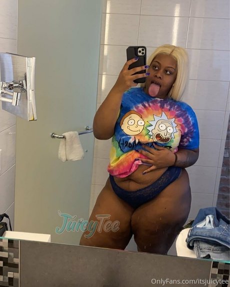 itsjuicytee nude actress galleries