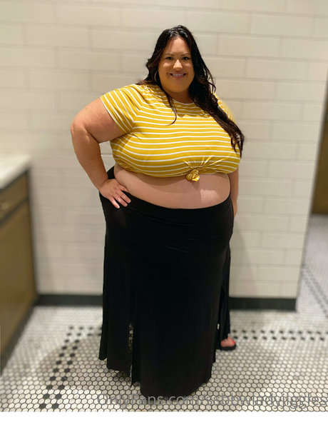 ssbbwladyjiggles xxx pornstar image