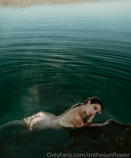 imthesunflower perfect actress photos