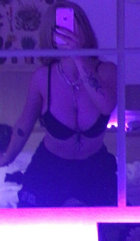 dabichann porn model img