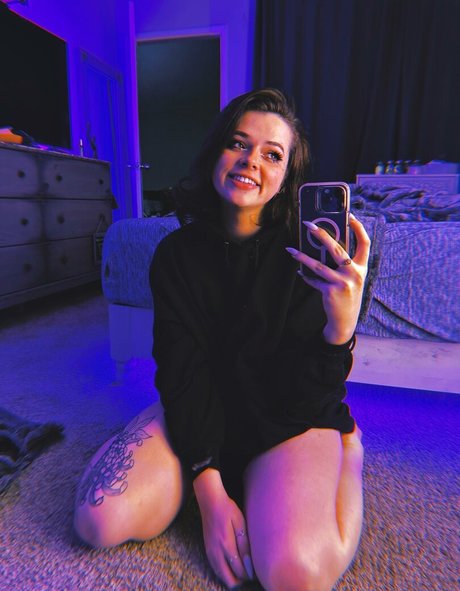 cailythecat pornstar adult photo