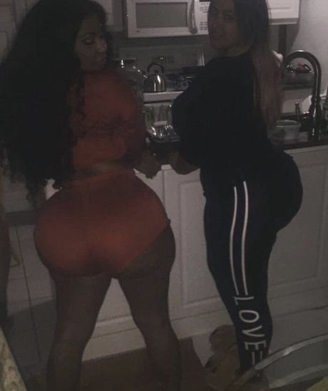 realdiamonddoll sexy actress picture