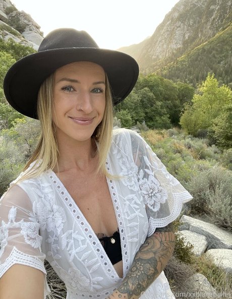 XxBlakeBailey art star photo