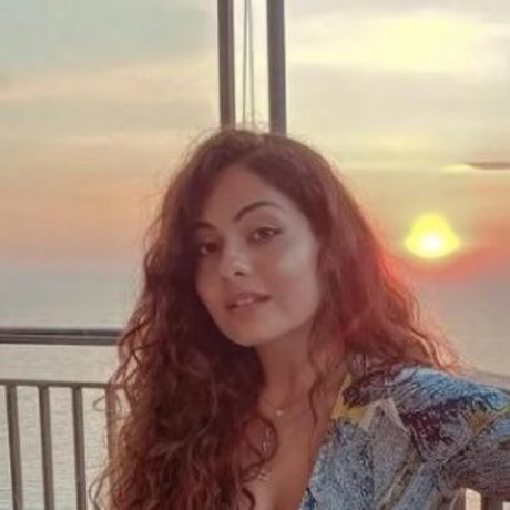 Paola Torrente hot actress galleries