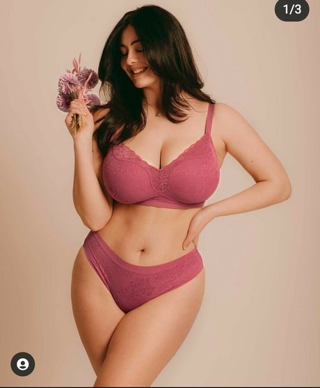 Paola Torrente star sexy img