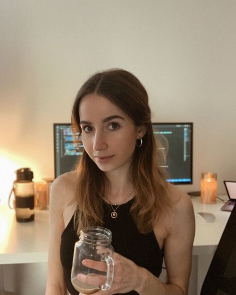 csjack9 star naked photo