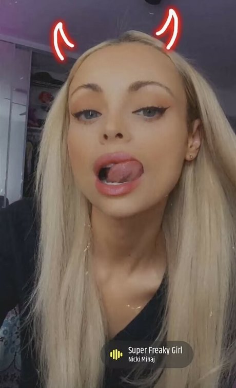 Katja Glieson pornstar hd img
