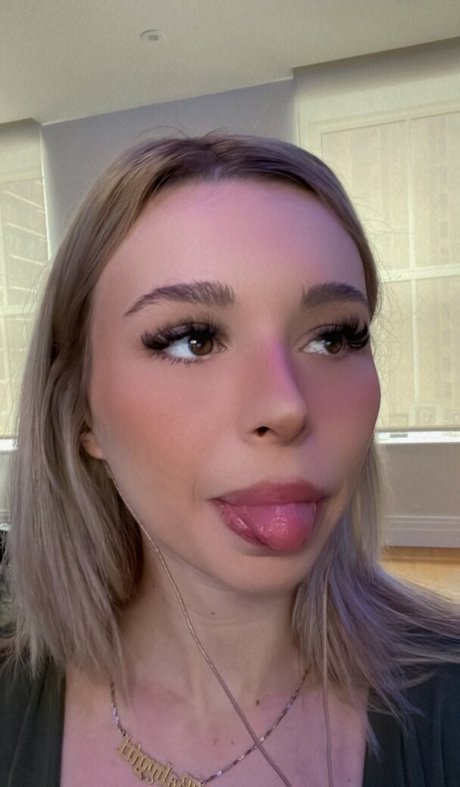 Martina Eliza star beautiful pic