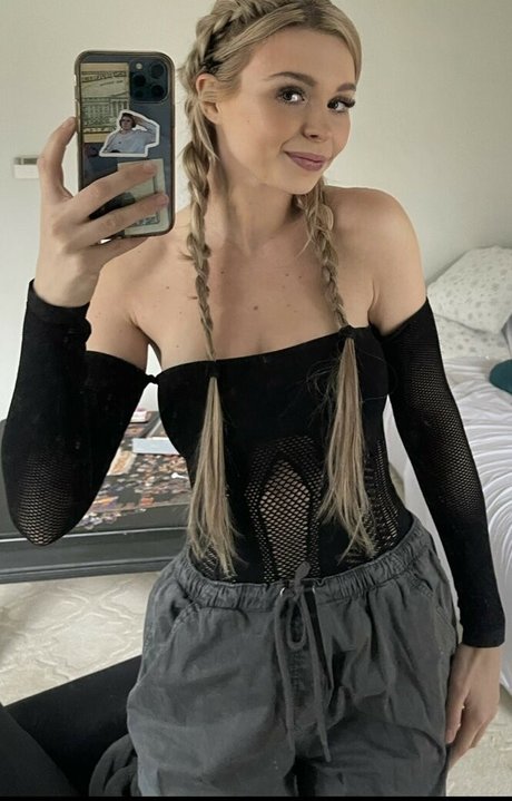 Martina Eliza xxx model pics