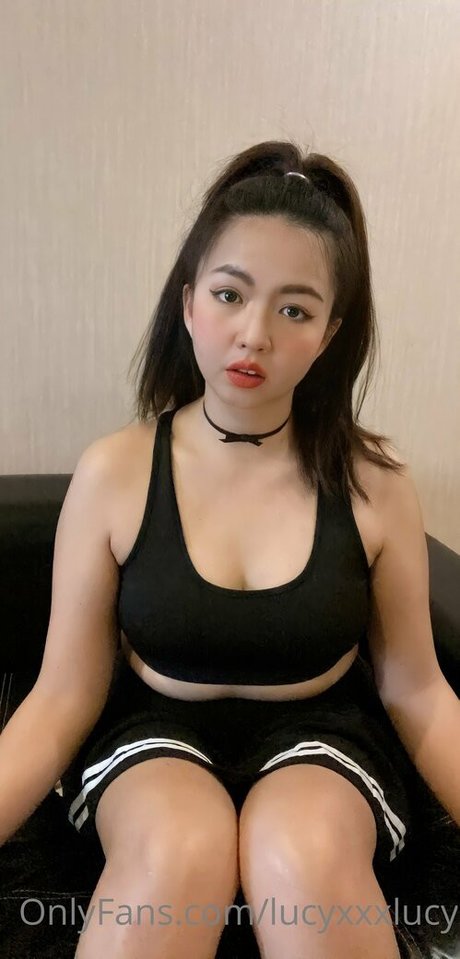 lucyxxxlucy best model pic