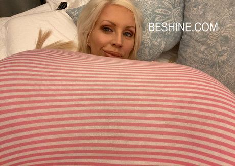 beshinedotcom star erotic img