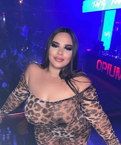 Curvyexoticaa art pornstar archive