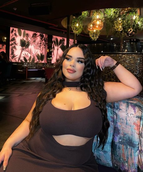 Curvyexoticaa thumbnail