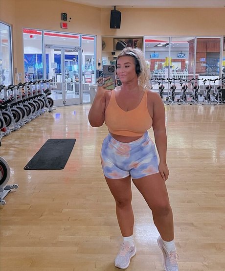 busty solo onlyfans beautiful porn galleries