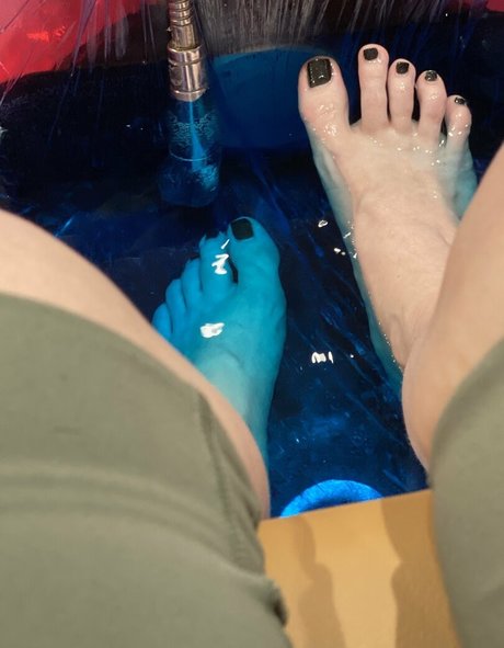 menarepotatoes xxx pornstar galleries