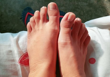 zafiro feet18 pornstar pretty archive