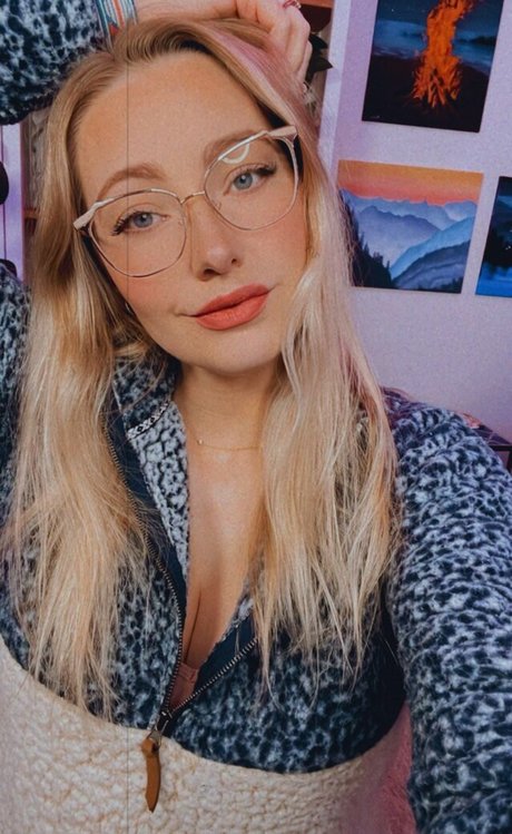 Cannibalqueen art pornstar img