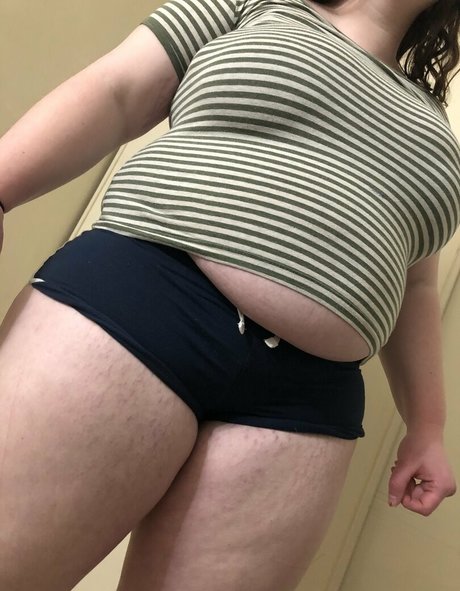 garnetuniverse12 model nudes pic