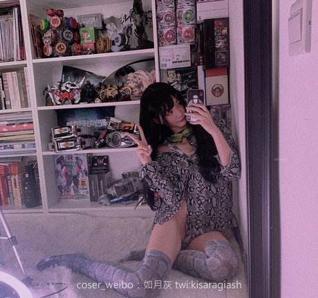 KisaragiAsh naked model galleries