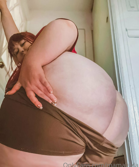 mamalayla best model pics