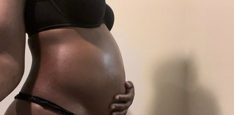 mangomob92 erotic pornstar img