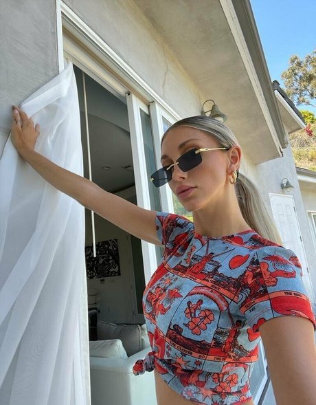 lifewithcay model sex gallery