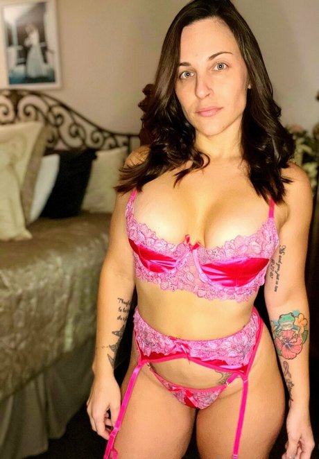 lainamariex pornstar high quality image