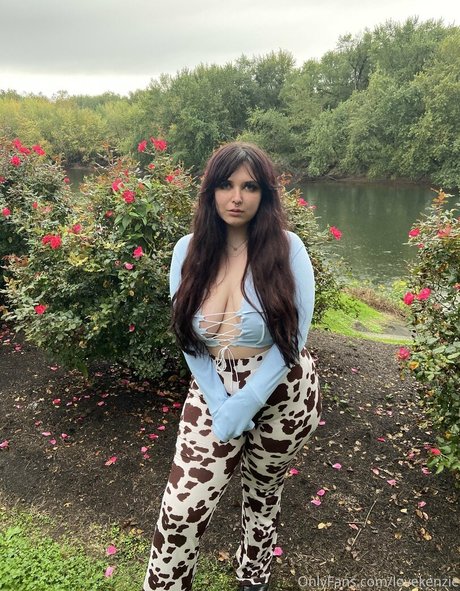 lovekenzie naked pornstar pic