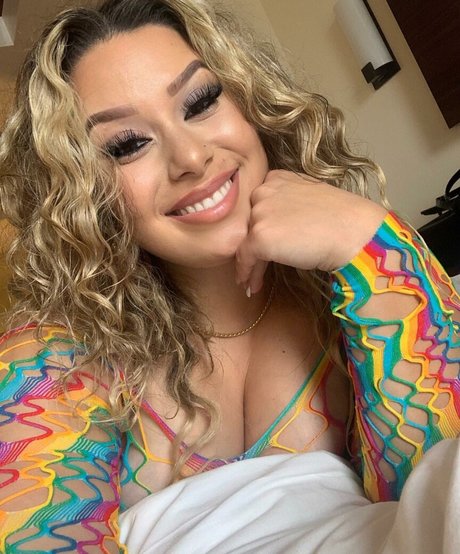 Blondiemami star nude images