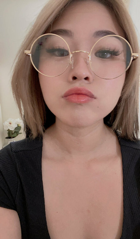 babiebeezz2 0 pornstar nudes picture