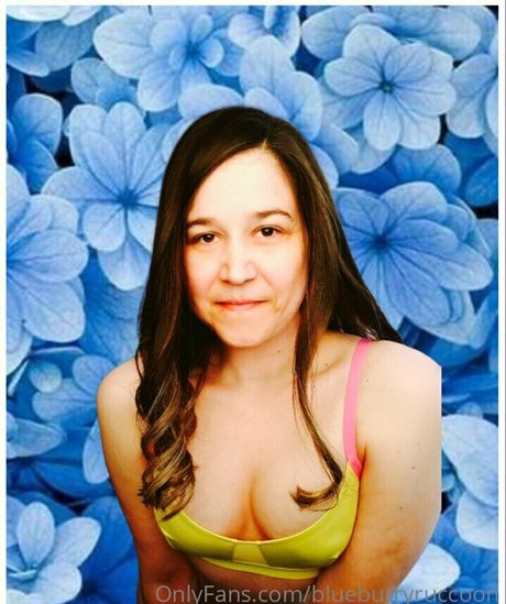 blueburryruccoon adult model galleries