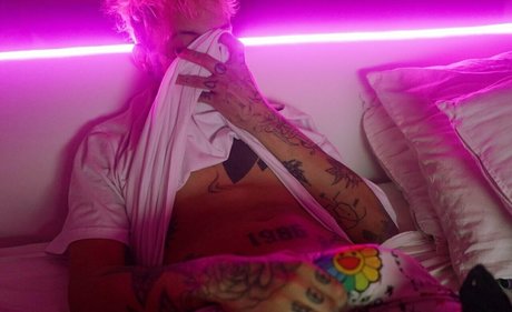 freelove666 art pornstar pic