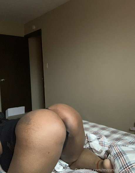 missniemacream free model archive