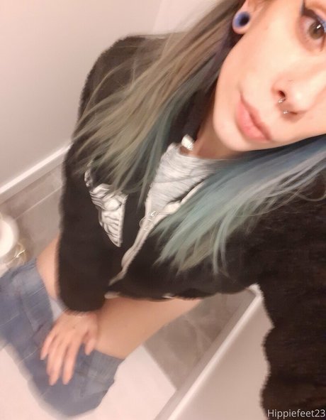 hippiefeet23 star nudes image