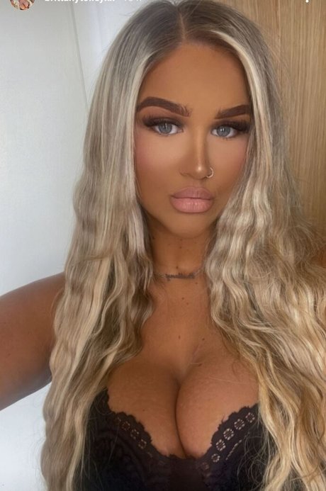 Brittany T model xxx img