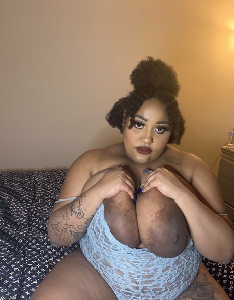 supersaiyanboobs star nude gallery