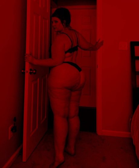 Crystal McBootay pornstar photos