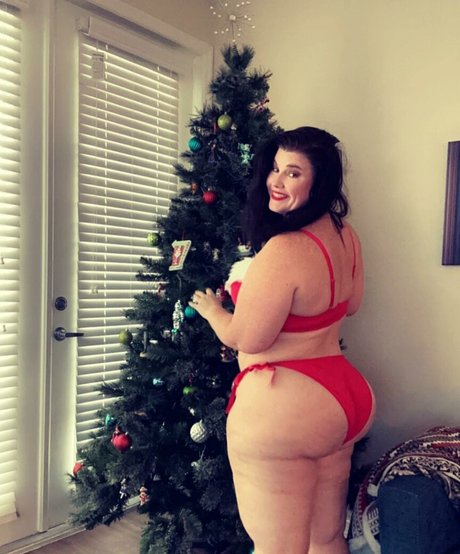 Crystal McBootay star hd photo