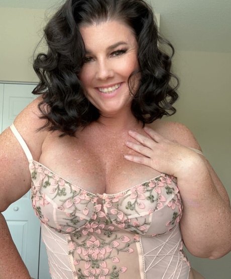 Crystal McBootay sexy actress pic