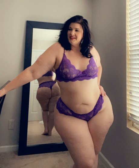 Crystal McBootay nice model pictures