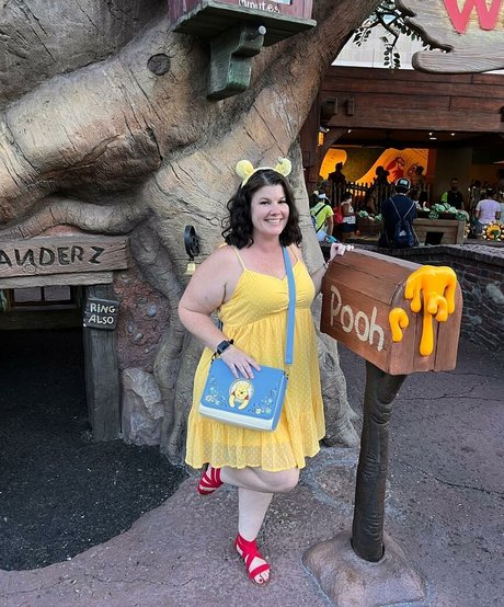 Crystal McBootay erotic pornstar img